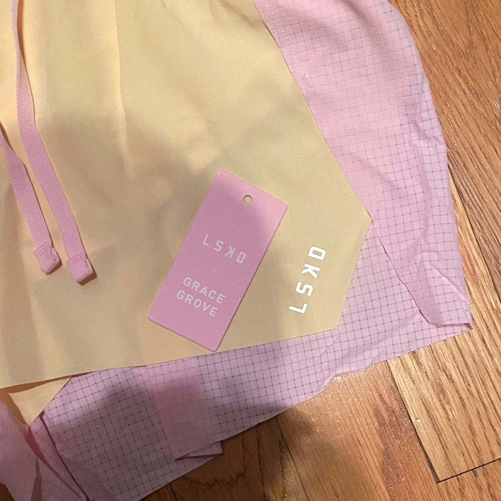 LSKD x Grace Grove Accelerate Mid-Rise Running Shorts - Lemon & Marshmallow - Picture 5 of 5